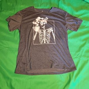 Gray skull coffee tshirt size xl unisex